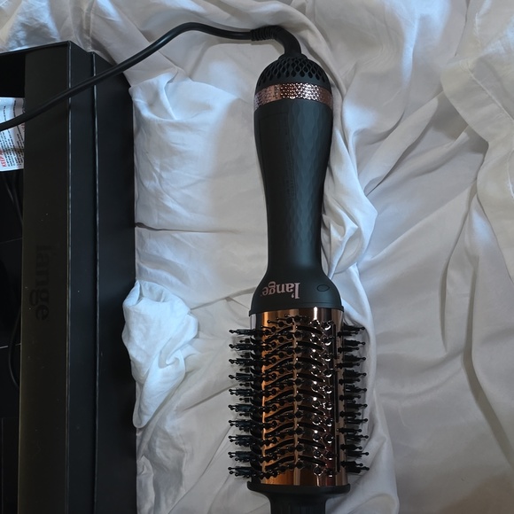 New in box L'ange Le Volume 75MM 2-in-1 Titanium Brush